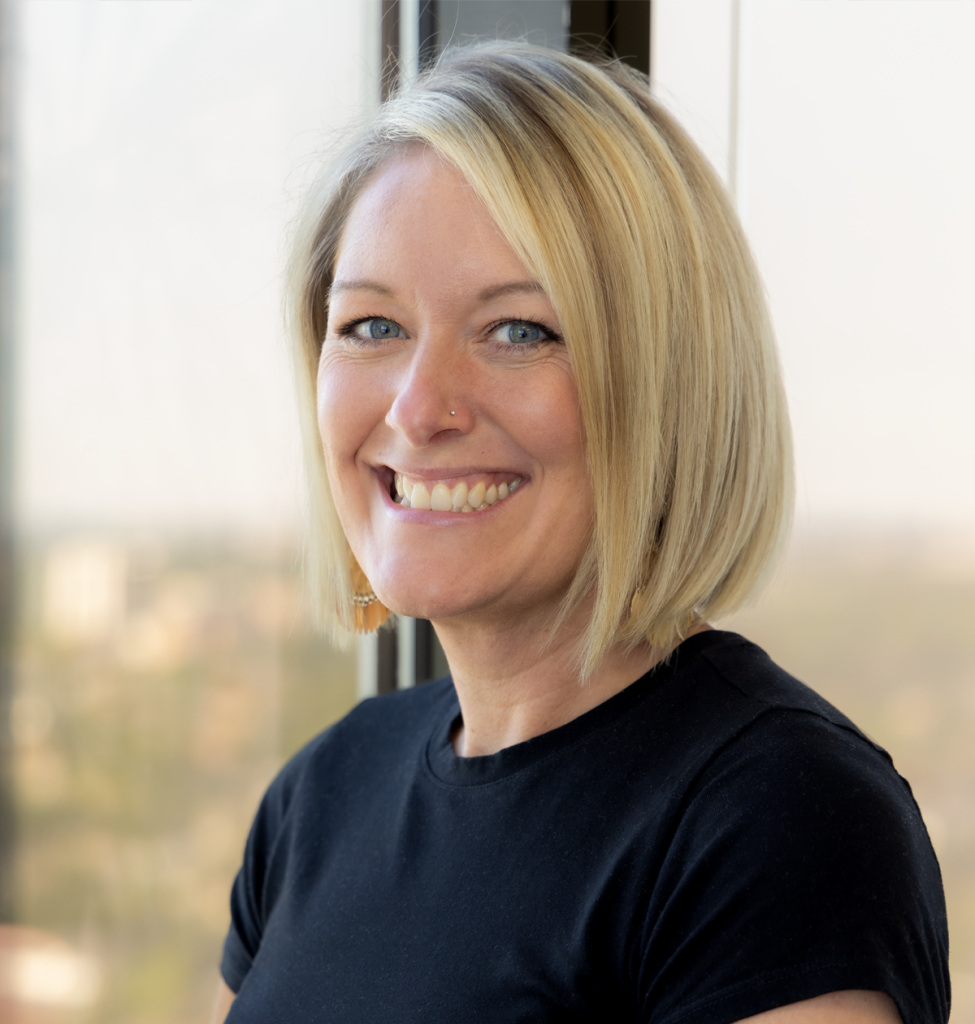 Amy Huber headshot