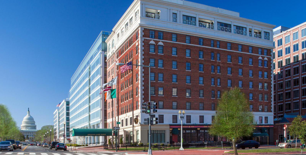 exterior shot of Phoenix Park Hotel