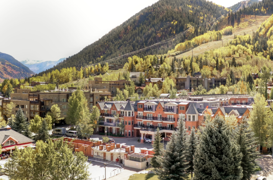 exterior of The Aspen Mountain Residences